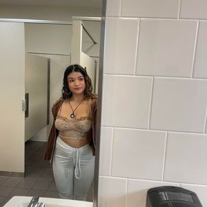 Meet your Posher, Raquel